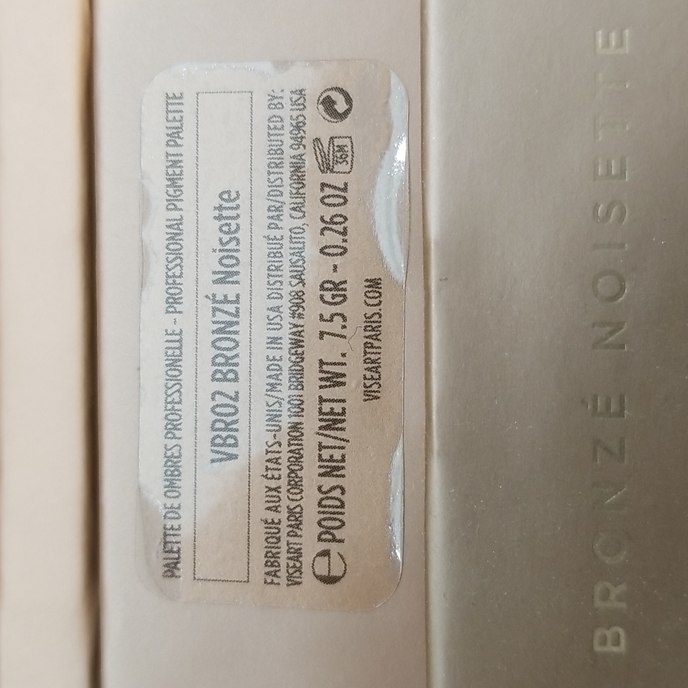 Bronzer (gently used) - Picture 3 of 4